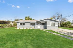 541 E Lime St, TARPON SPRINGS