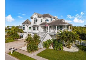 2002 Alexis Ct, TARPON SPRINGS 2002 Alexis Ct, TARPON SPRINGS