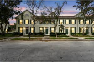 9811 W Park Village Dr, TAMPA