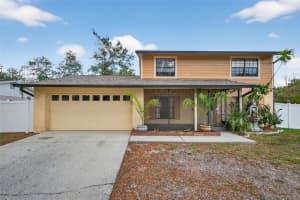 520 Wynnwood Dr, BRANDON