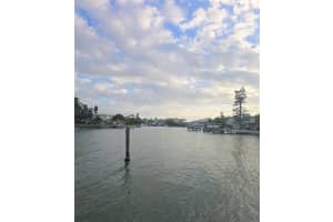 331 Boca Ciega Dr, MADEIRA BEACH 331 Boca Ciega Dr, MADEIRA BEACH