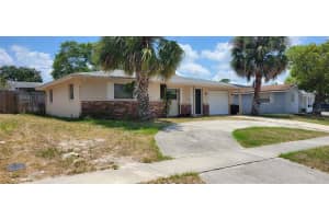 1620 Doubloon Dr, HOLIDAY