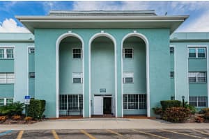 1706 Belleair Forest Dr #322, BELLEAIR