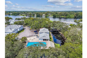 4131 Dolphin Dr #4131, TAMPA