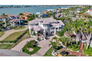 608 Columbus Dr, TIERRA VERDE