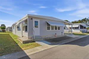 226 Royal Palm Cir, LARGO
