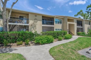 4037 Crockers Lake Blvd #17, SARASOTA