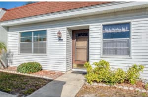 13811 Mission Oaks Blvd #e, SEMINOLE