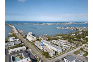 131 Bluff View Dr #403, BELLEAIR BLUFFS