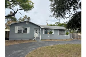 2918 49th St N, ST PETERSBURG