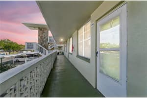 4885 1st St Ne #203, ST PETERSBURG