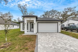 808 W Lowry Ln, TAMPA