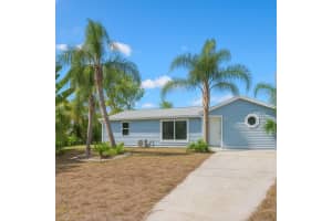 7341 Hart St, ENGLEWOOD