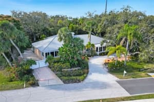 1407 N Bayshore Dr, SAFETY HARBOR
