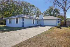 618 Rollingwood Ln, VALRICO