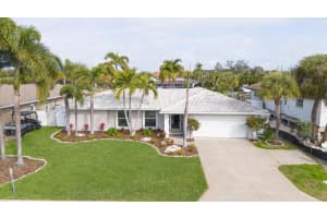 3807 48th Ave S, ST PETERSBURG