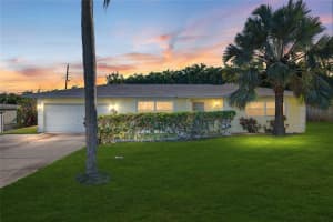 2962 8th Ave Sw, LARGO