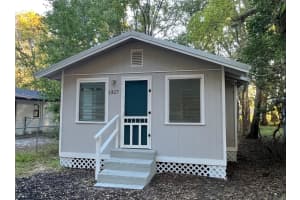 1327 Ne 3rd Ave, GAINESVILLE