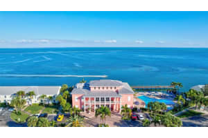 4799 Coquina Key Dr Se, ST PETERSBURG