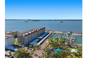 632 Edgewater Dr #135, DUNEDIN