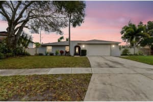 3311 Hunt Club Dr, CLEARWATER