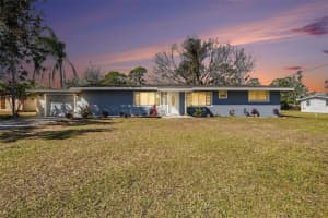 307 Campus Dr, RUSKIN