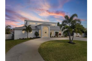 617 Kingston Ct, APOLLO BEACH