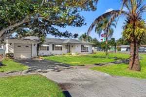 7222 Holiday Dr, SPRING HILL 7222 Holiday Dr, SPRING HILL