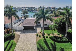 10132 Yacht Club Dr, TREASURE ISLAND