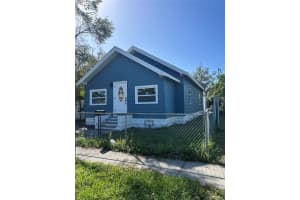 1218 13th Ave S, ST PETERSBURG