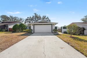 1529 Coachlight Way, DUNEDIN