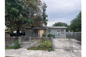 18020 Nw 2nd Pl, MIAMI