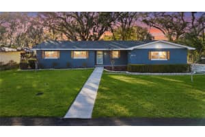 4915 Whiteoak Dr E, LAKELAND