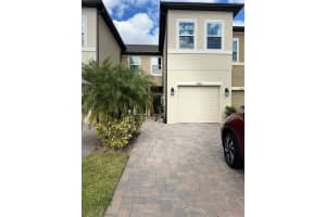 29955 Southwell Ln, WESLEY CHAPEL