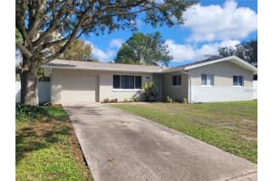 13705 Jamaica Dr, SEMINOLE