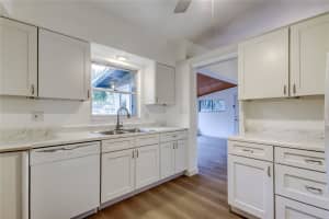 1000 39th Ave Ne, ST PETERSBURG