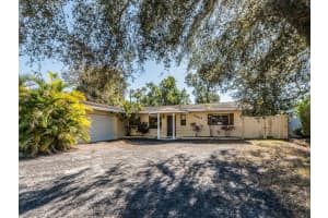 2242 Indian Ave S, BELLEAIR BLUFFS 2242 Indian Ave S, BELLEAIR BLUFFS