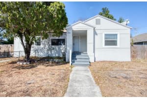 1516 E Waters Ave, TAMPA