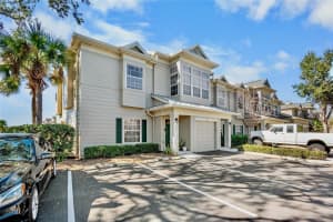 7589 Plantation Cir, BRADENTON