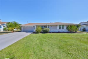 607 Fox Hills Dr, SUN CITY CENTER