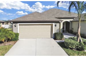 13371 Crest Lake Dr, HUDSON