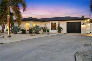 3915 Coconut Ter, BRADENTON