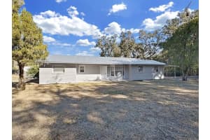 740 Knowles Rd, BRANDON