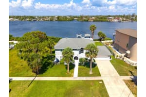 644 Bayshore Dr, TARPON SPRINGS