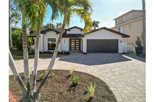 567 Baywood Dr S, DUNEDIN