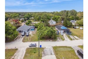 1335 25th Ave Sw, VERO BEACH