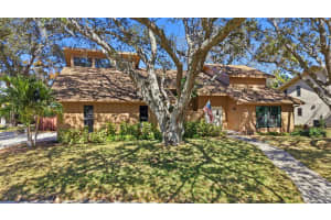 847 Hillside Dr, PALM HARBOR 847 Hillside Dr, PALM HARBOR