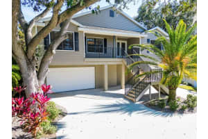 588 Bay St, PALM HARBOR
