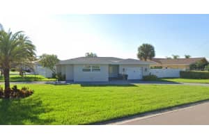 2109 Bayshore Dr, BELLEAIR BEACH