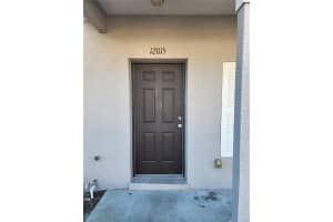 12015 Peach Grove Ct, SEFFNER